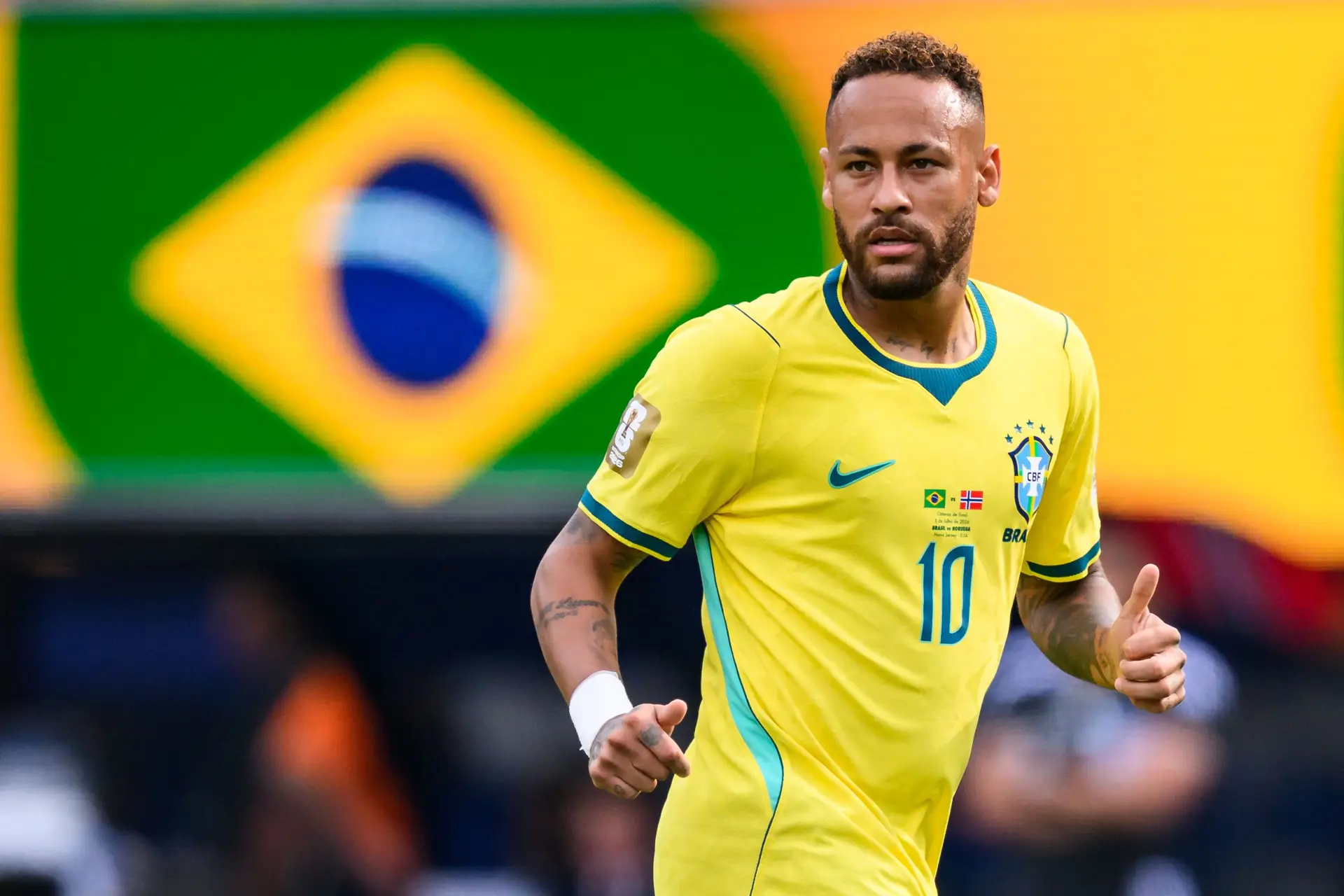 Neymar no jogo com a Noruega, onde marcou o 80º golo pela seleção brasileira