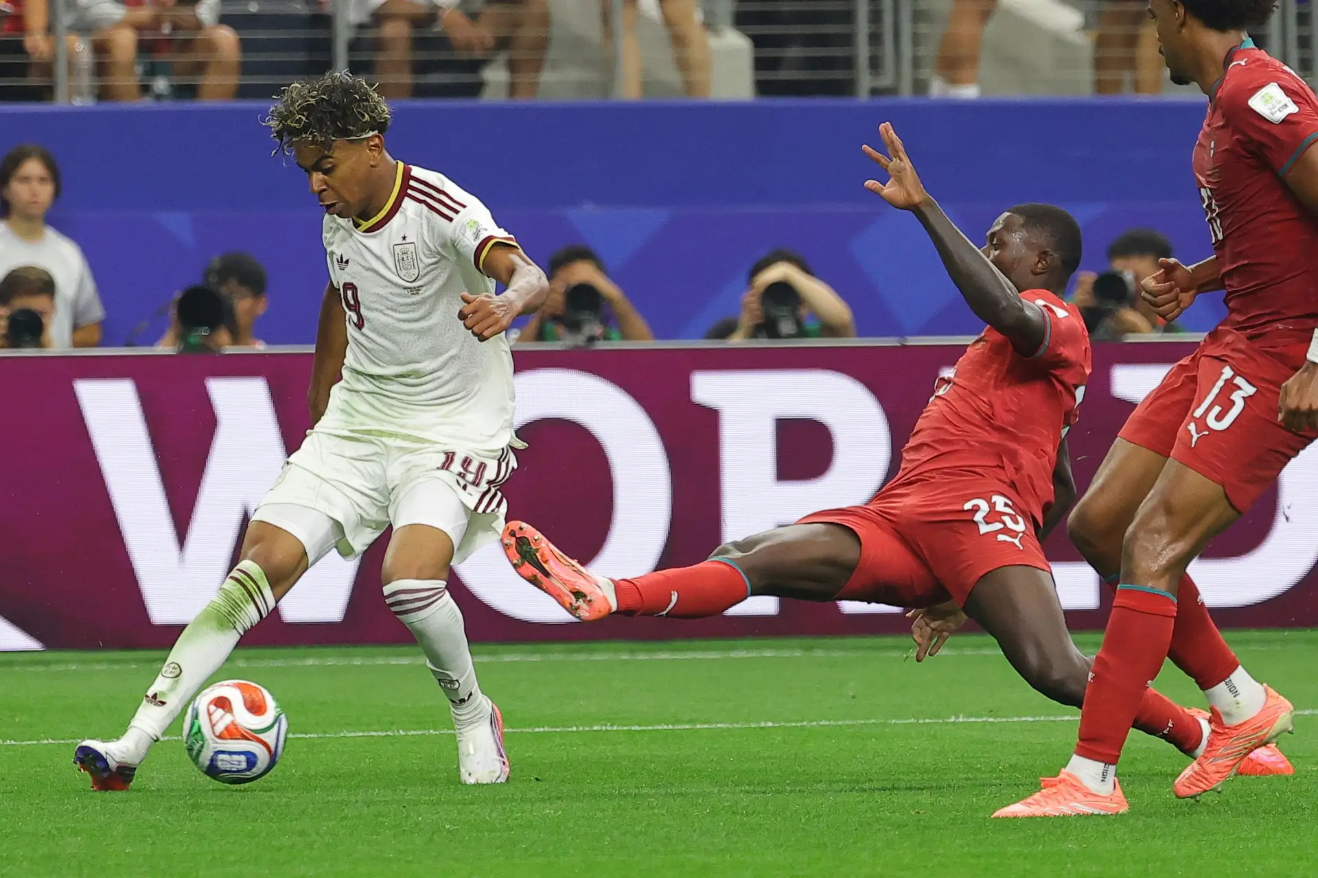 🔴 Em direto. Portugal 0-1 Espanha (terminado): Mikel Merino marca à entrada dos descontos e seleção nacional está fora do Mundial