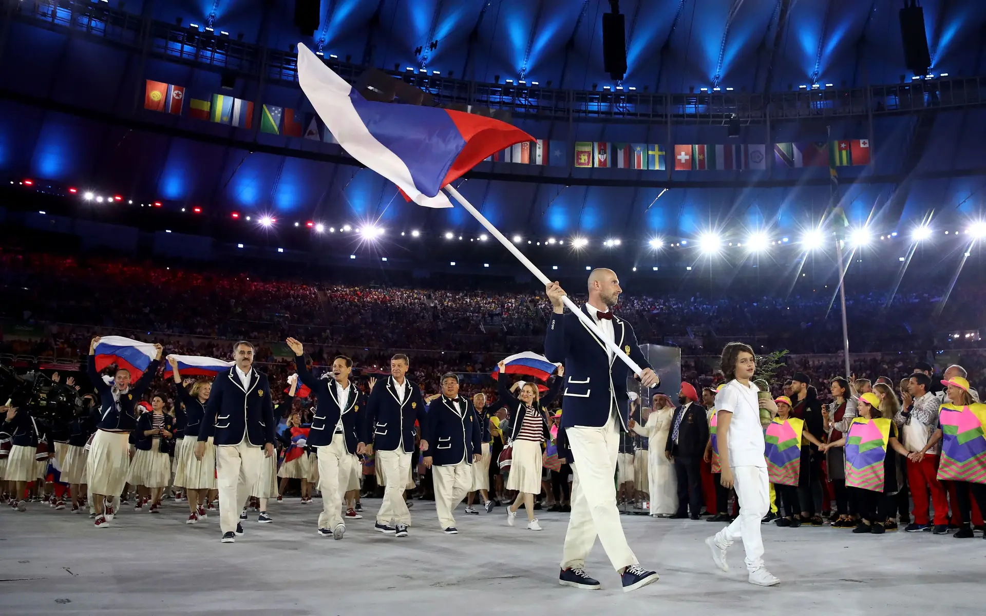 Atletas russos durante os Jogos Olímpicos do Rio, os últimos em que puderam apresentar a sua bandeira