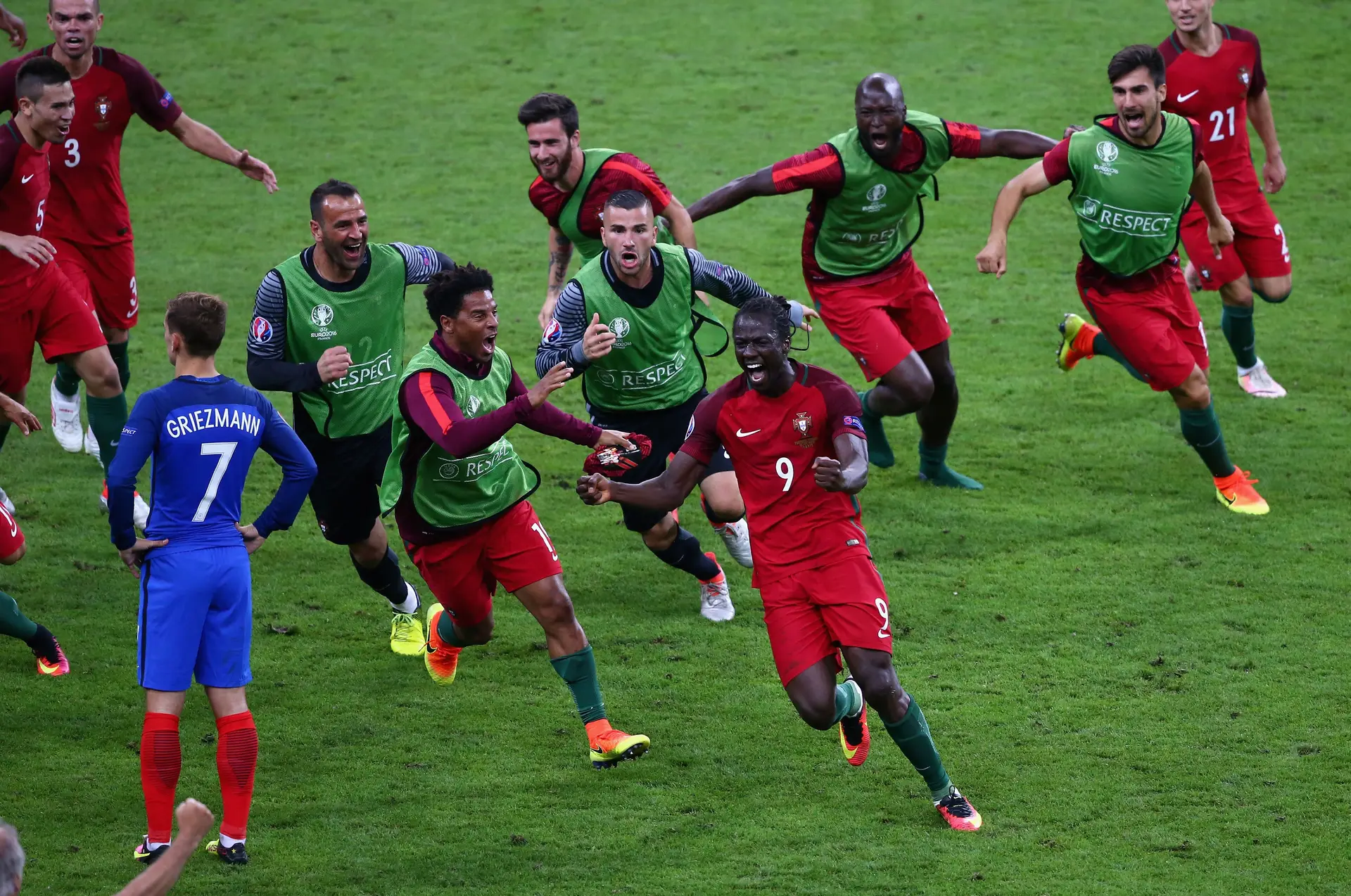 Eder a festejar o golo que marcou na final do Euro 2016, já no prolongamento, contra a França