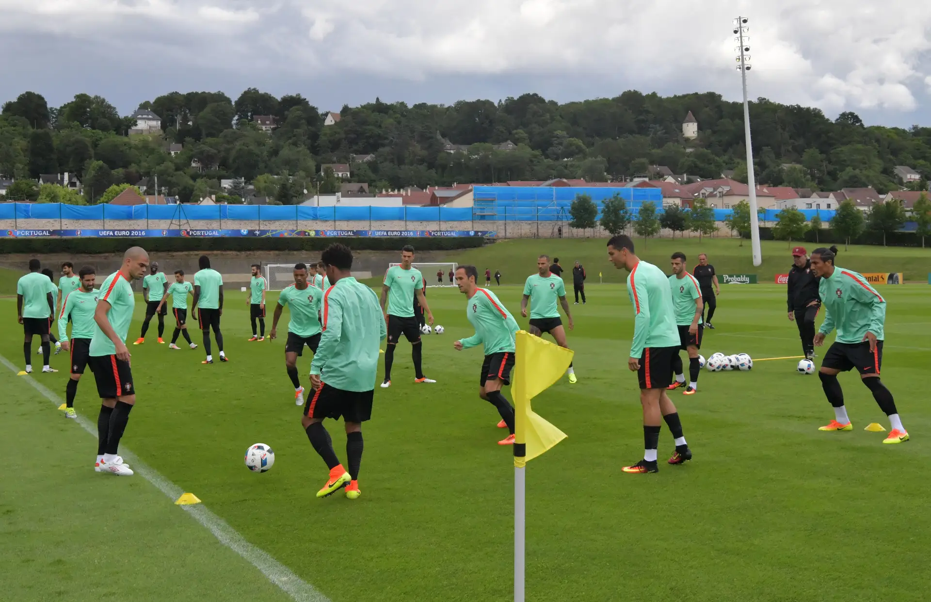 Um treino da seleção nacional em Marcoussis, nos arredores de Paris, durante o Euro 2016