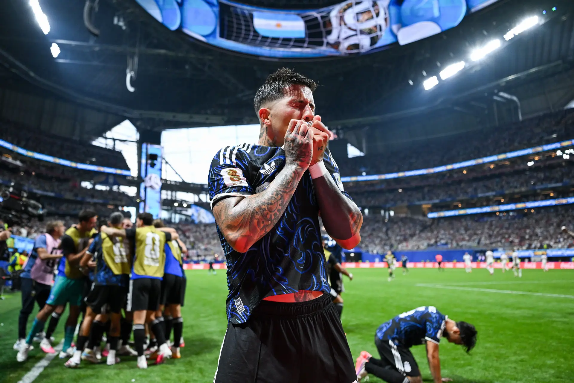O jogo do século provou que na Argentina não se nasce para viver, nasce-se para sofrer. Se for por futebol, melhor ainda
