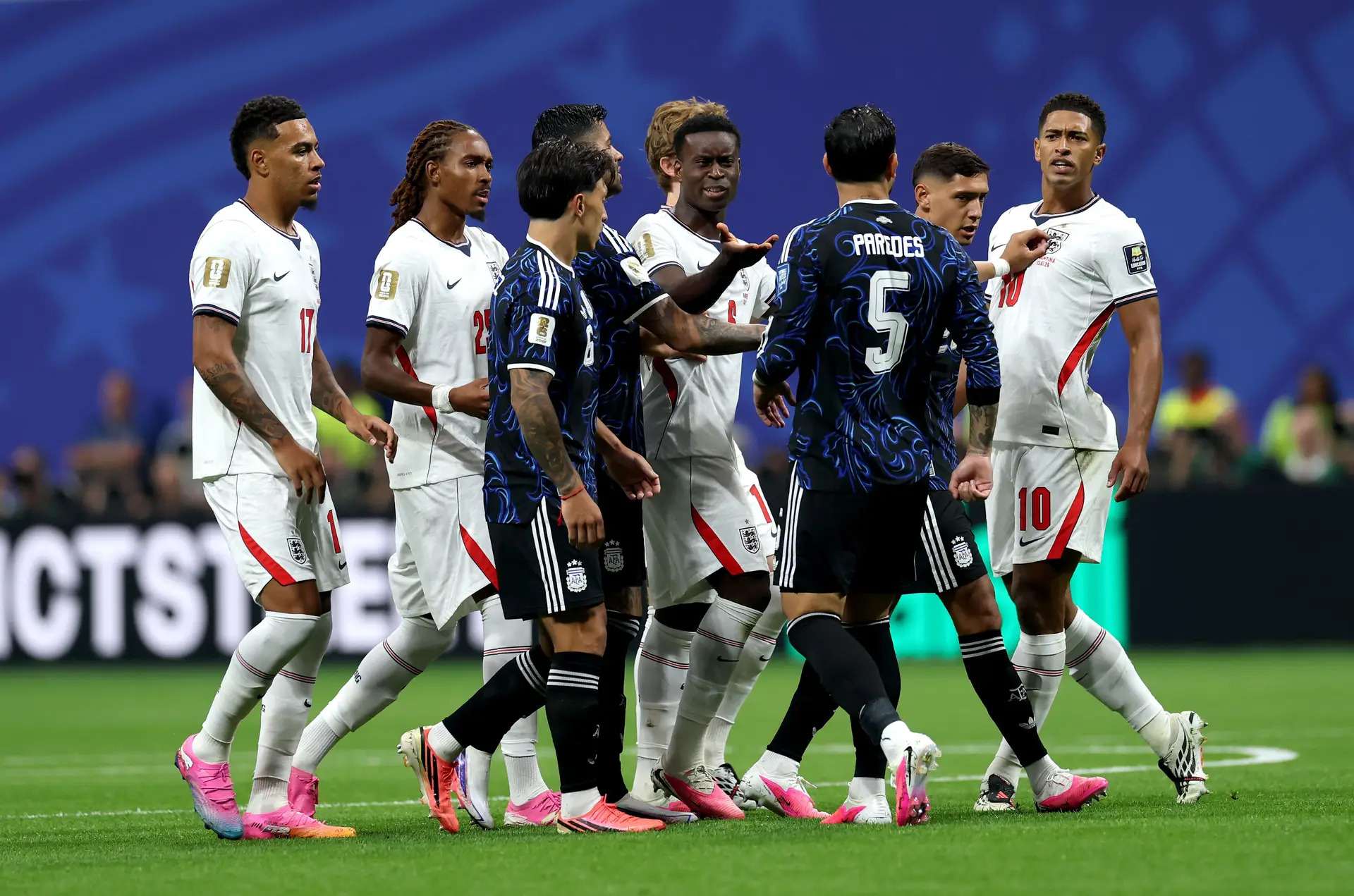 Em direto: Inglaterra 1-2 Argentina (terminado)