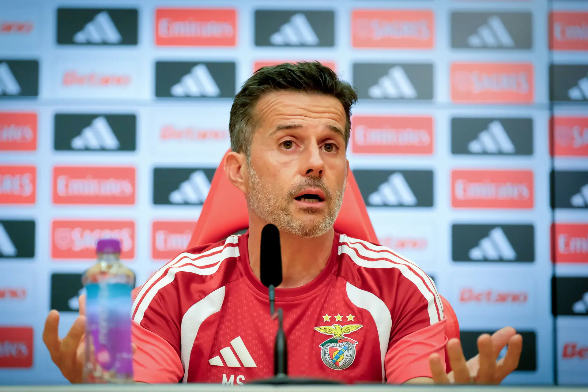 Treinador do Benfica em conferência de imprensa