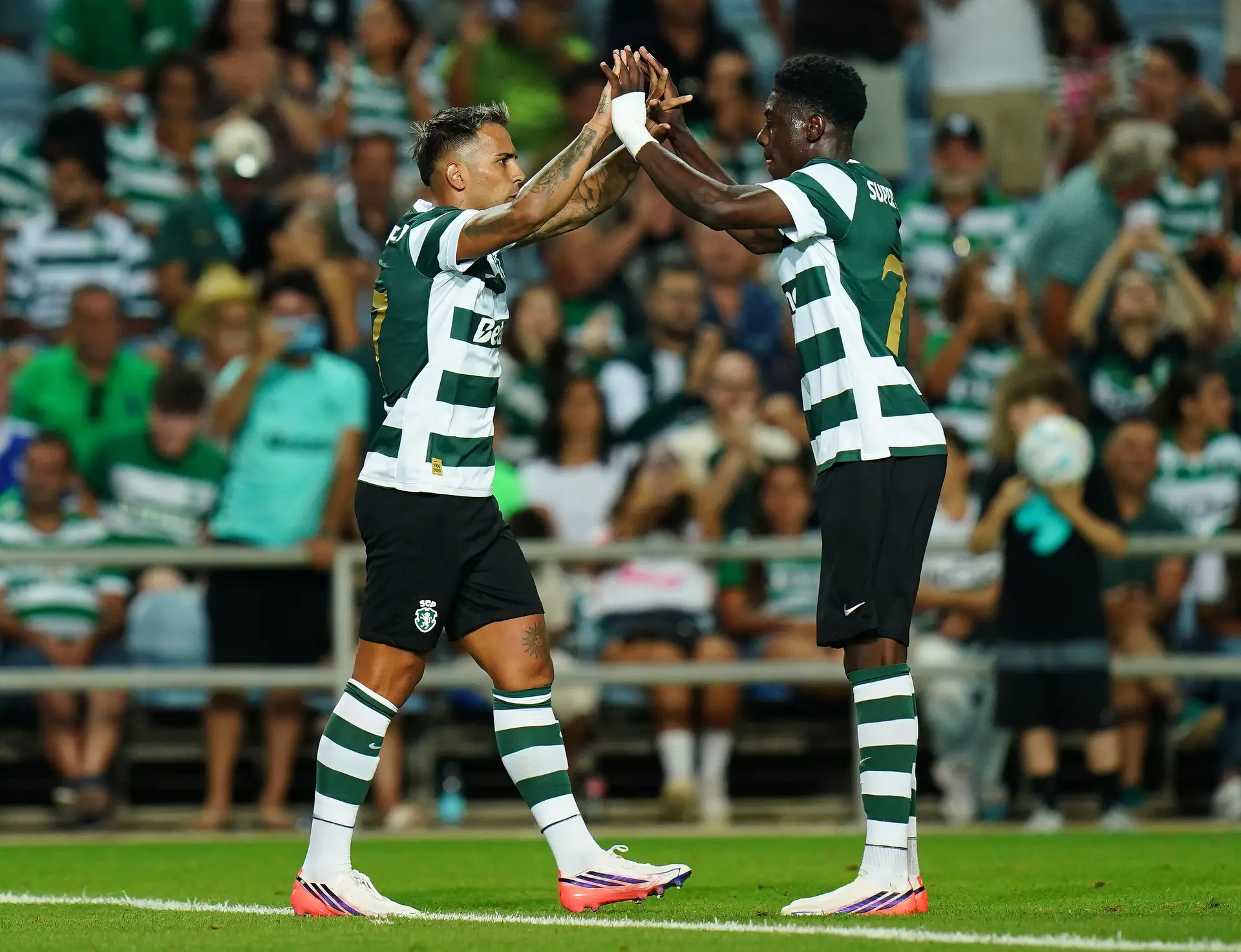 Rodrigo Zalazar e Issa Doumbia, parte da revolução de plantel promovida pelo Sporting para 2026/27