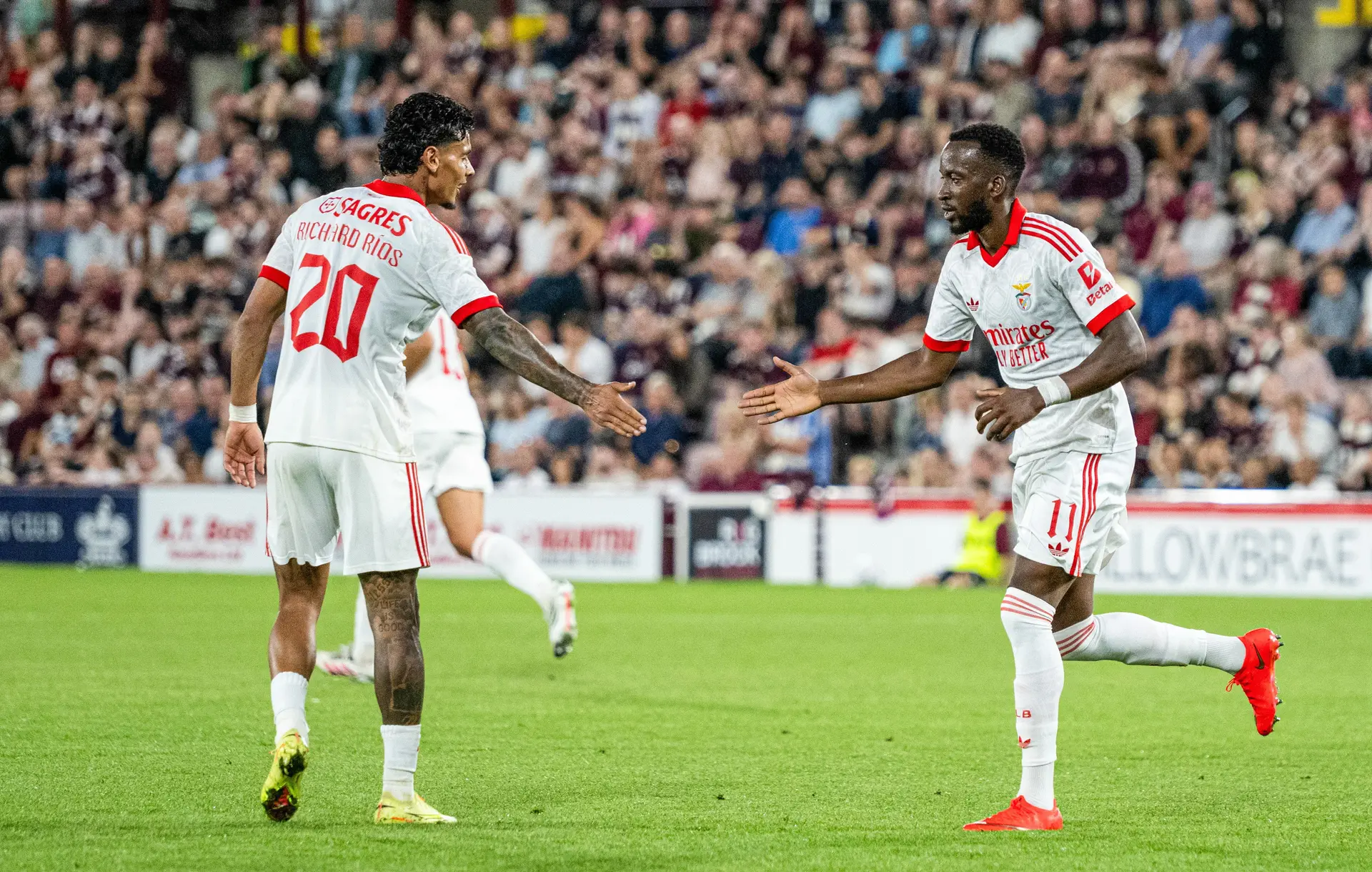 O Benfica foi à Escócia em modo lúdico ver um eclipse total do Hearts