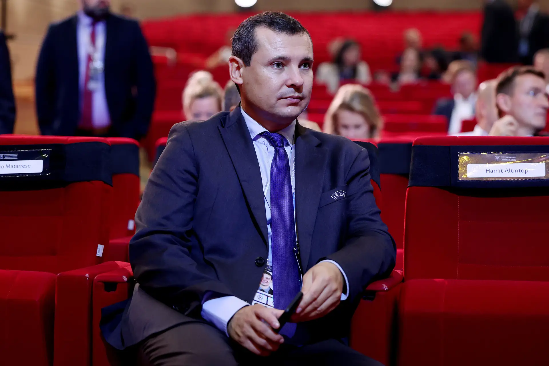 A estrutura da FIFA soma nova baixa à anterior saída de Carlos Cordeiro 