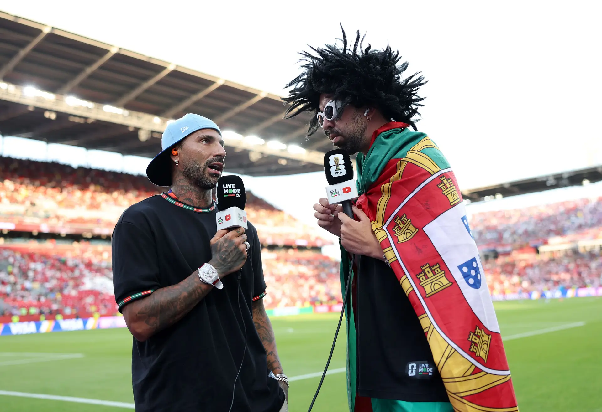 Ricardo Quaresma, antigo jogador, e ModeMind, um streamer, durante uma emissão da LiveMode do Mundial 2026