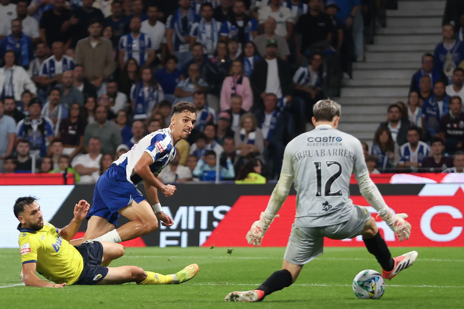 Gabri Veiga a fazer o 1-0 para o FC Porto no Dragão