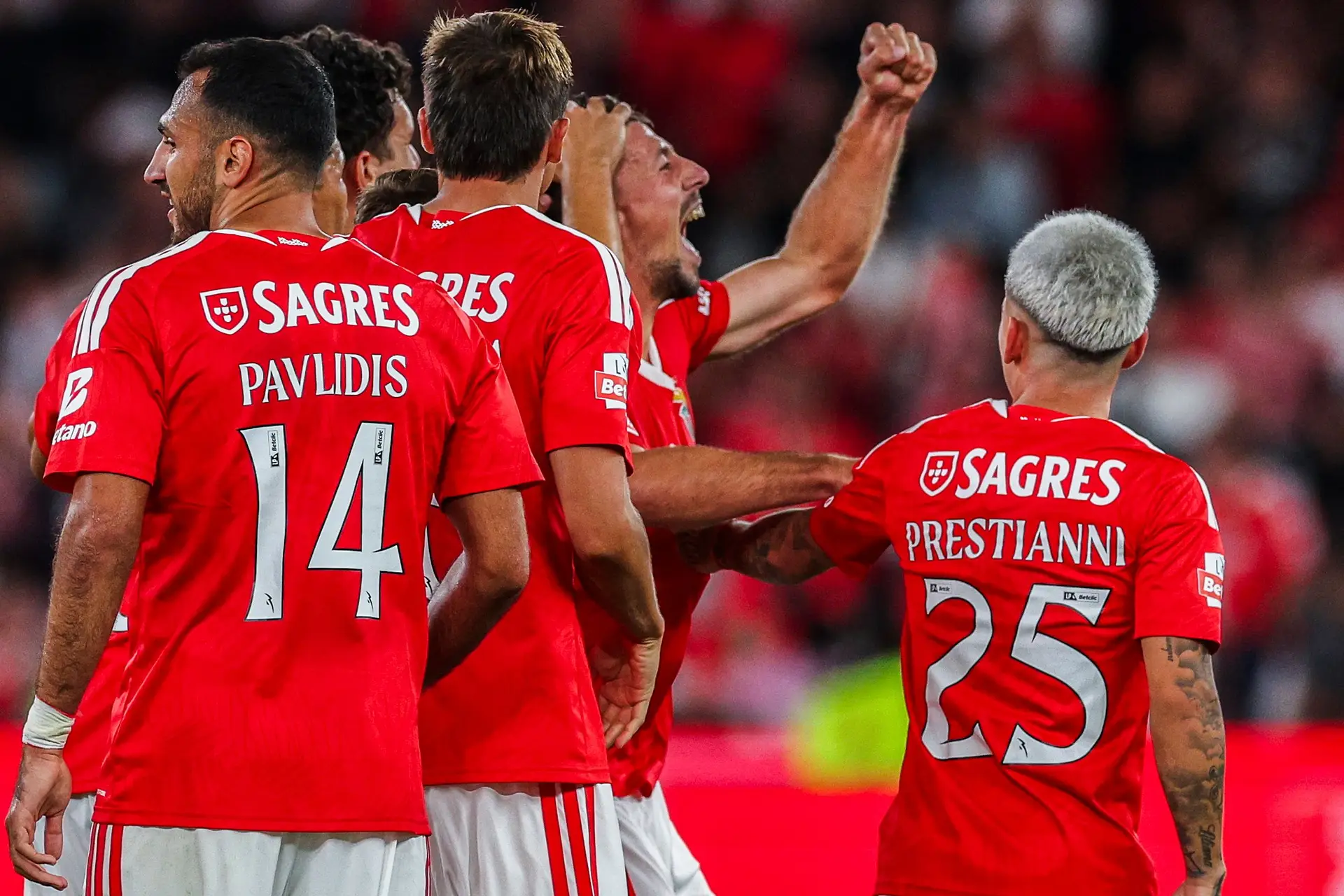 A Luz abraça João Palhinha e acentua a alegria renovada do Benfica
