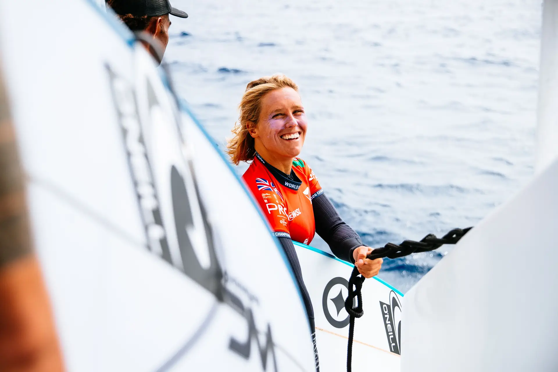 Surfista portuguesa após uma bateria do Fiji Pro