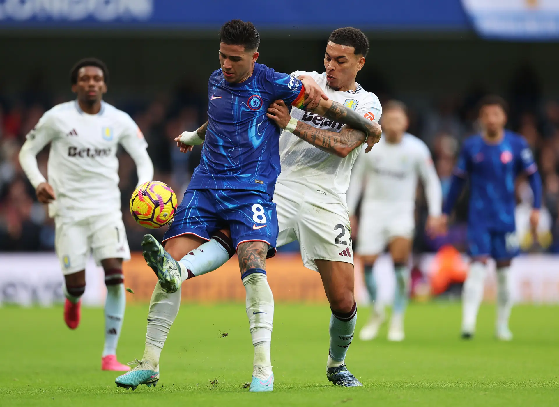Enzo Pérez e Morgan Rogers, duas milionárias transferências 100% Premier League