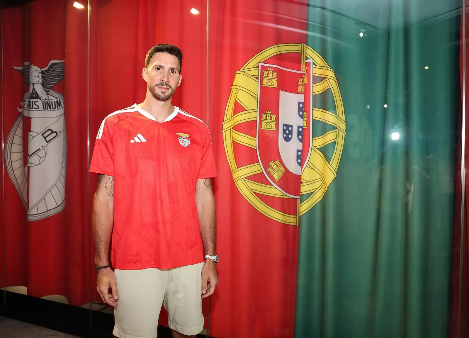 “Estive para ser expulso da seleção. Foi o João José, capitão na altura, que disse: ‘Castiguem-no, mas não o expulsem’”