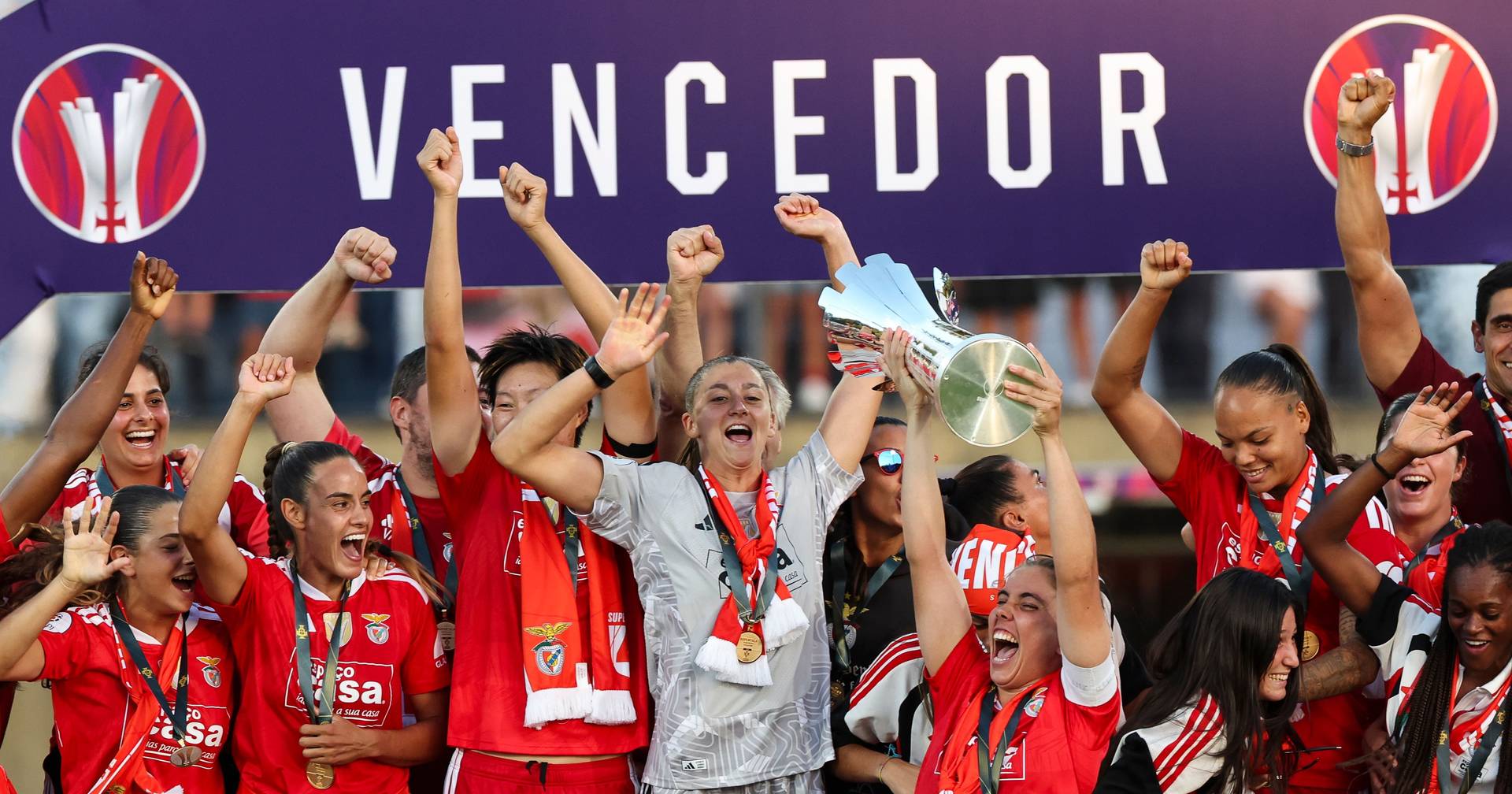 Benfica goleia FC Porto e conquista Supertaça feminina pela quarta vez
