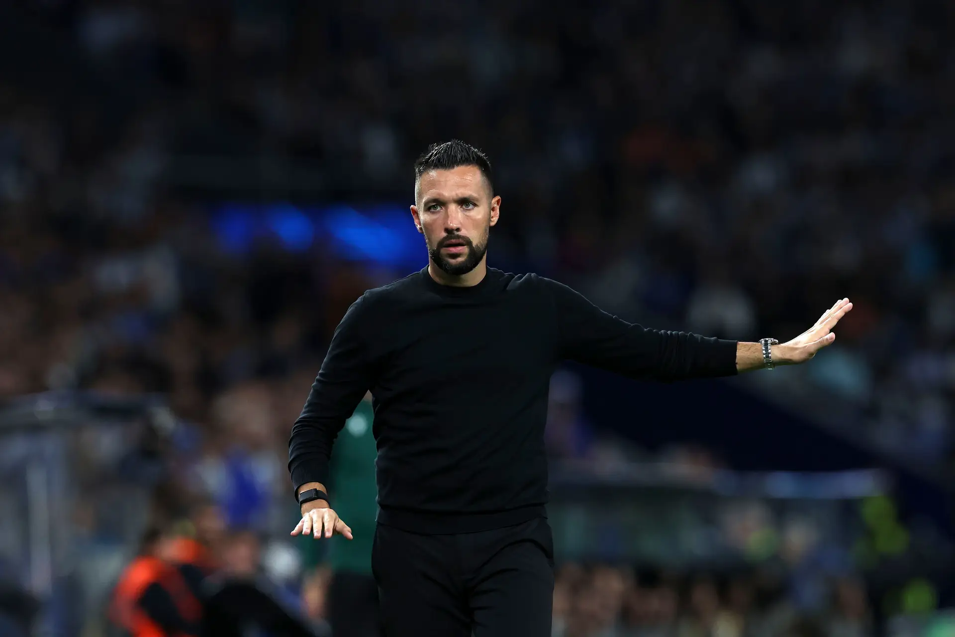 Francesco Farioli durante o FC Porto-Manchester City, o seu primeiro jogo na Liga dos Campeões