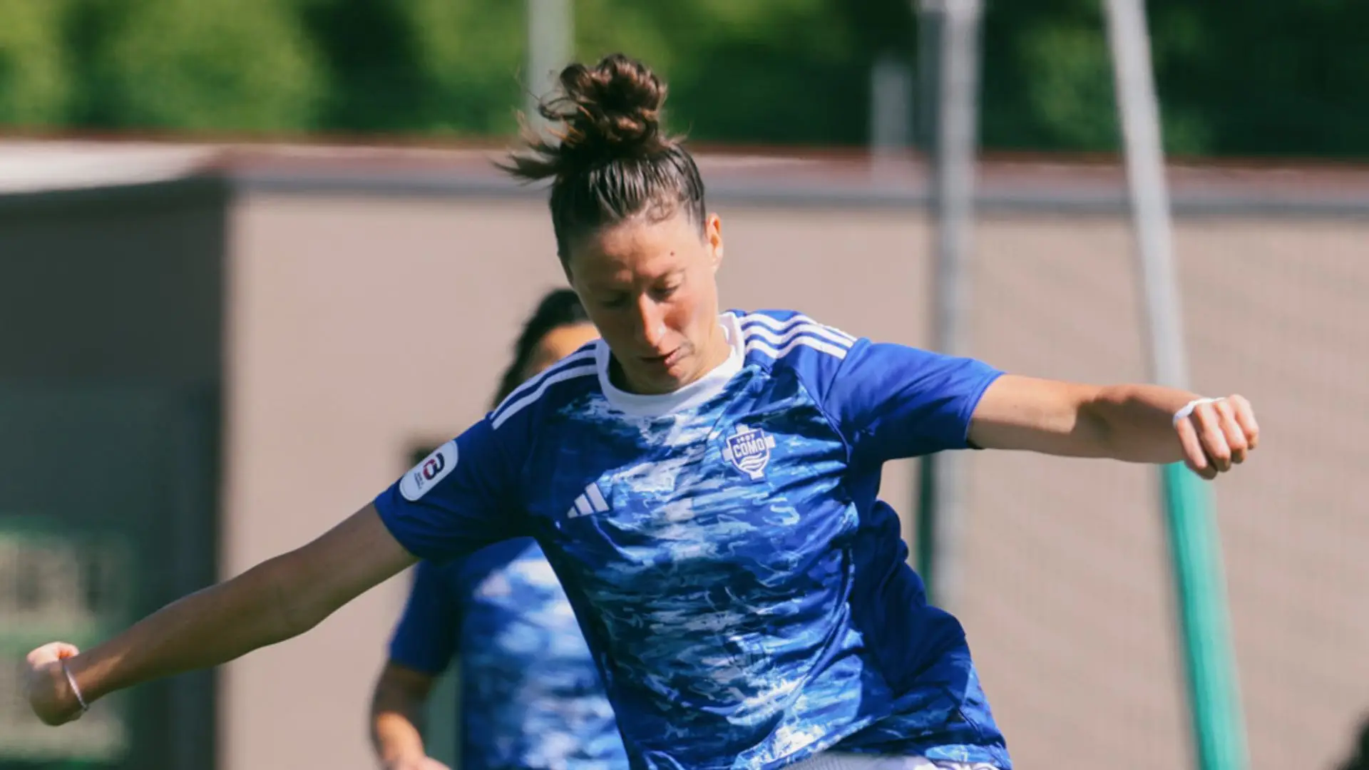 Avançada italiana esteve na subida do Como à Serie A feminina