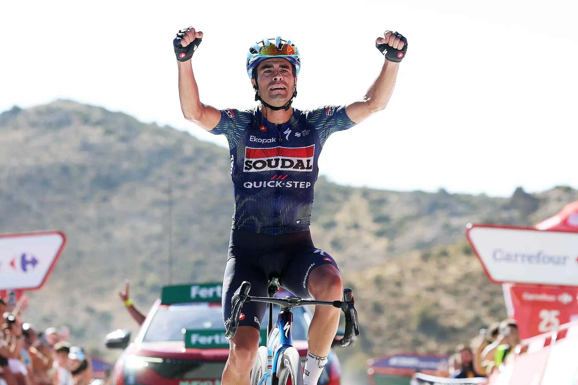O ciclismo fala-se em espanhol: Mikel Landa conquista a etapa rainha que coroou Enric Mas como vencedor da Vuelta