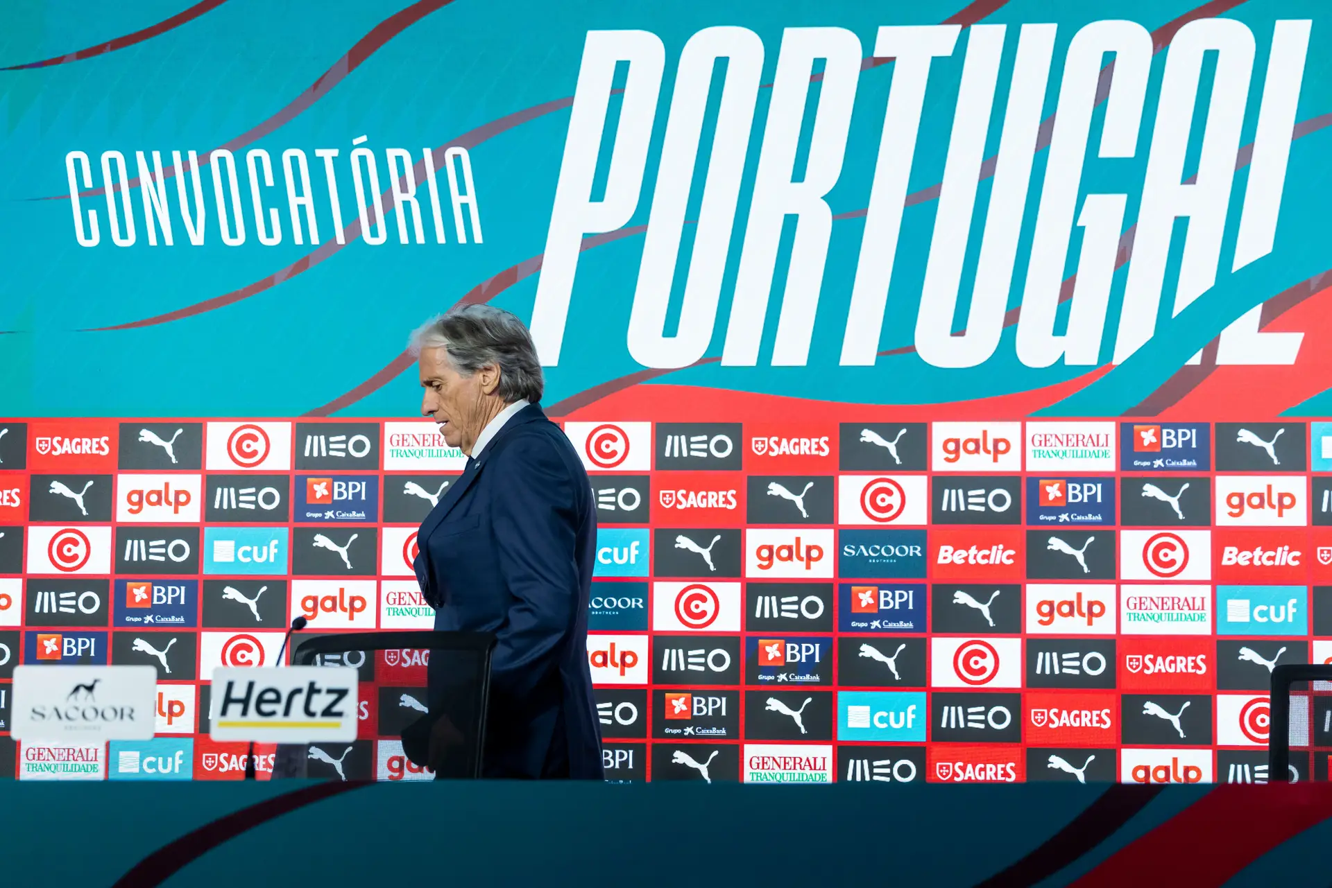 Jorge Jesus antes de anunciar a sua primeira lista de convocados para a seleção nacional