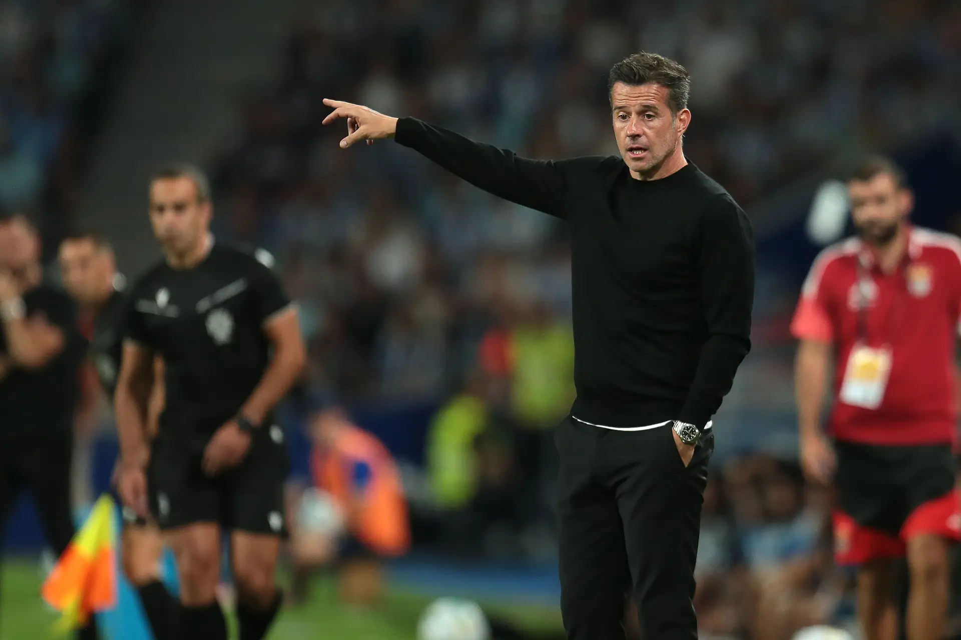 Marco Silva a dar indicações