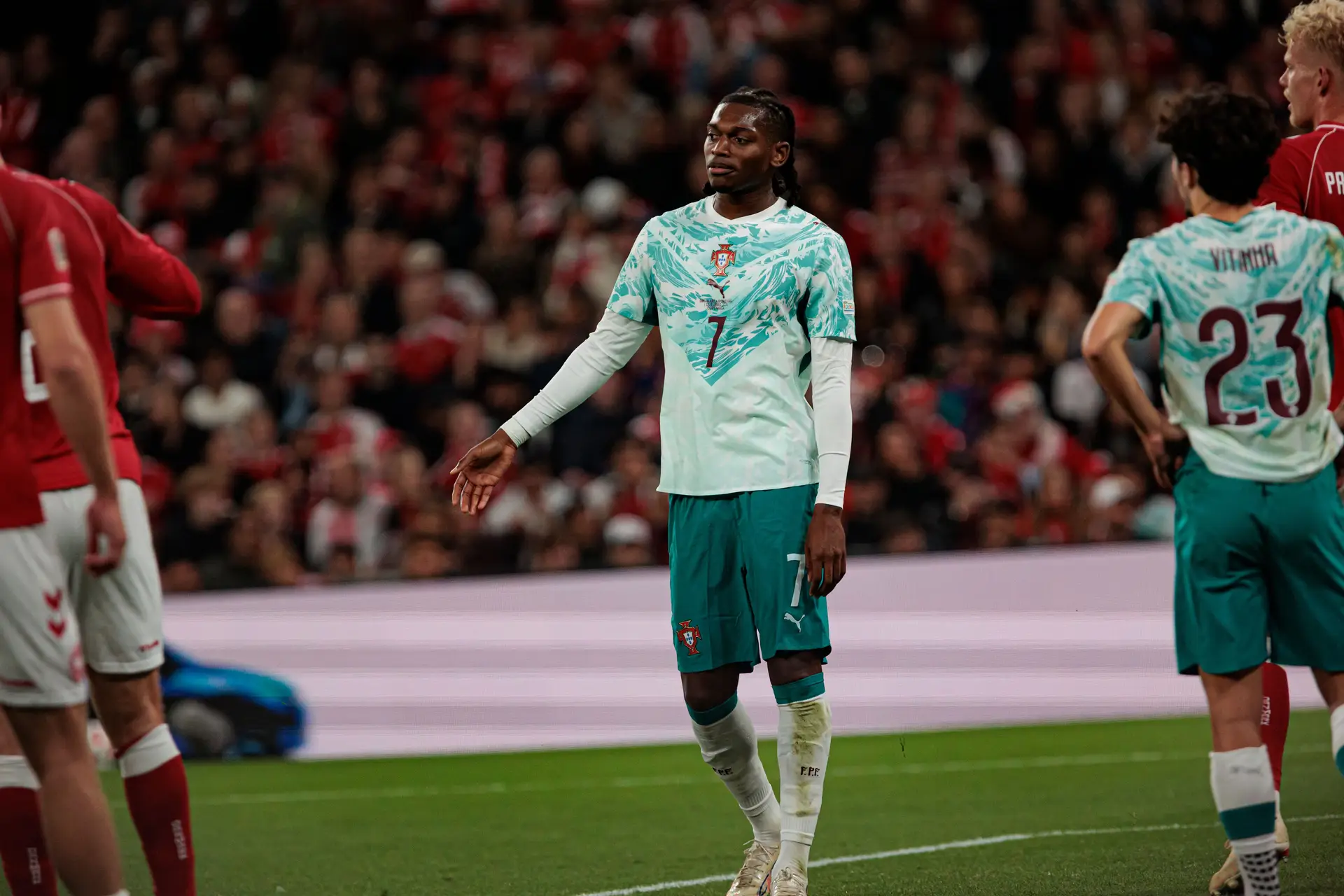 Rafael Leão quis "honrar" a camisola 7 contra a Dinamarca