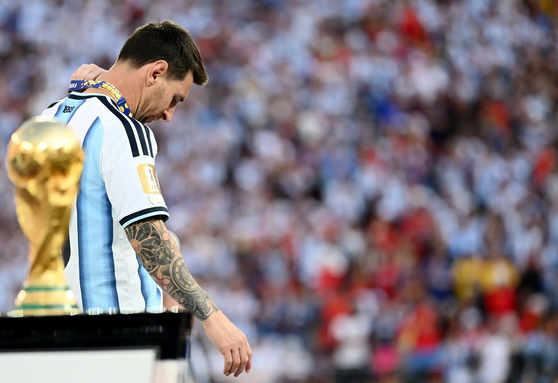 Messi vai jogar uma última vez pela Argentina. Esta é a história de como o seu primeiro jogo foi improvisado