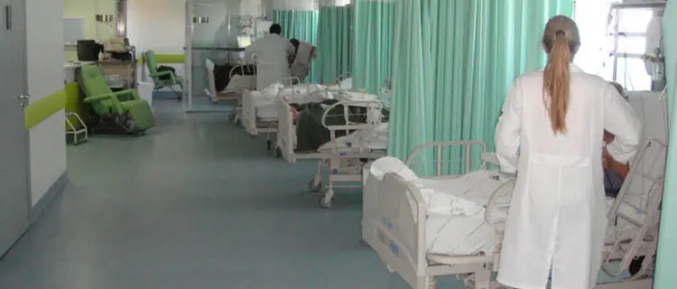 Ministra da Saúde diz não faltarem cirurgiões nas Urgências do Hospital