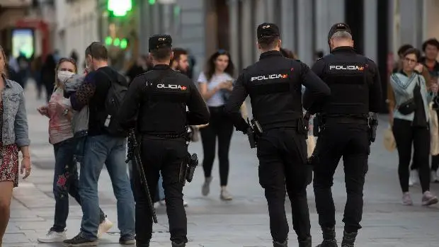 Mais de 230 detidos em Espanha no primeiro fim de semana sem ...