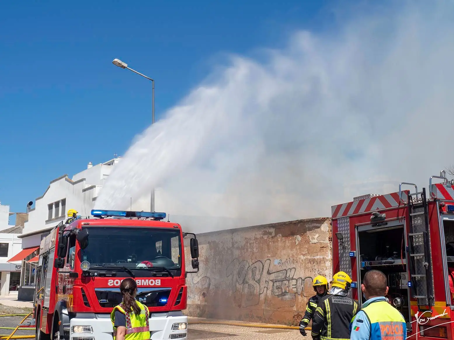 Incendio Na Zona Ribeirinha De Portimao Dominado Em 30 Minutos Postal Do Algarve