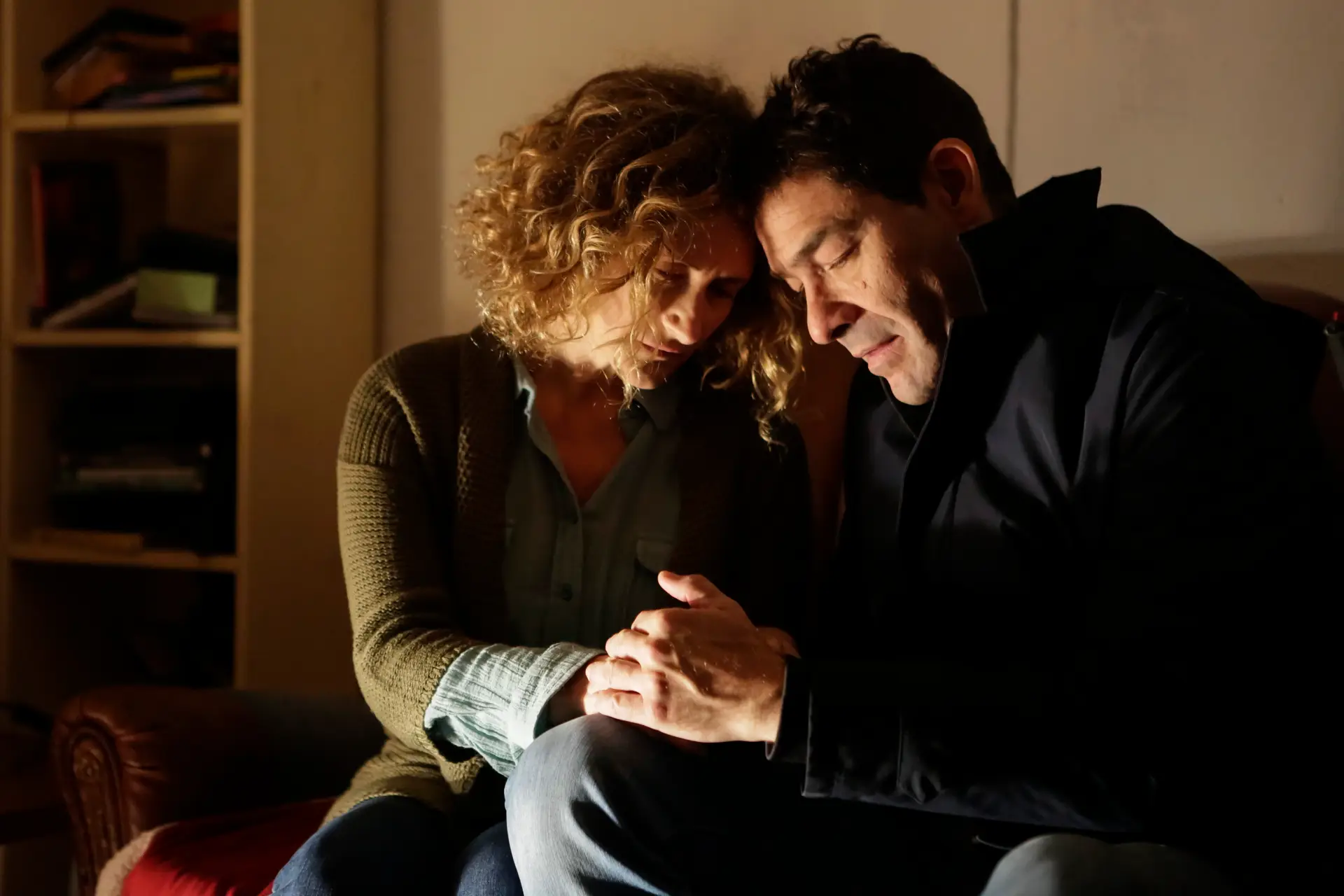 Resumo: 317º Episódio - 10 de abril (terça-feira)