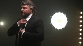 Não há loiça que resista a César Mourão!