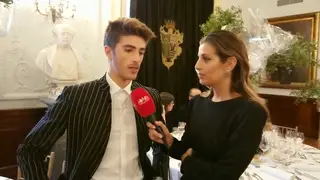 Meghanne Barros faz uma tour pelo jantar dos nomeados