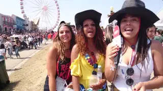 Quem é que são os melhores fãs? Os de Anitta ou os de Bruno Mars?