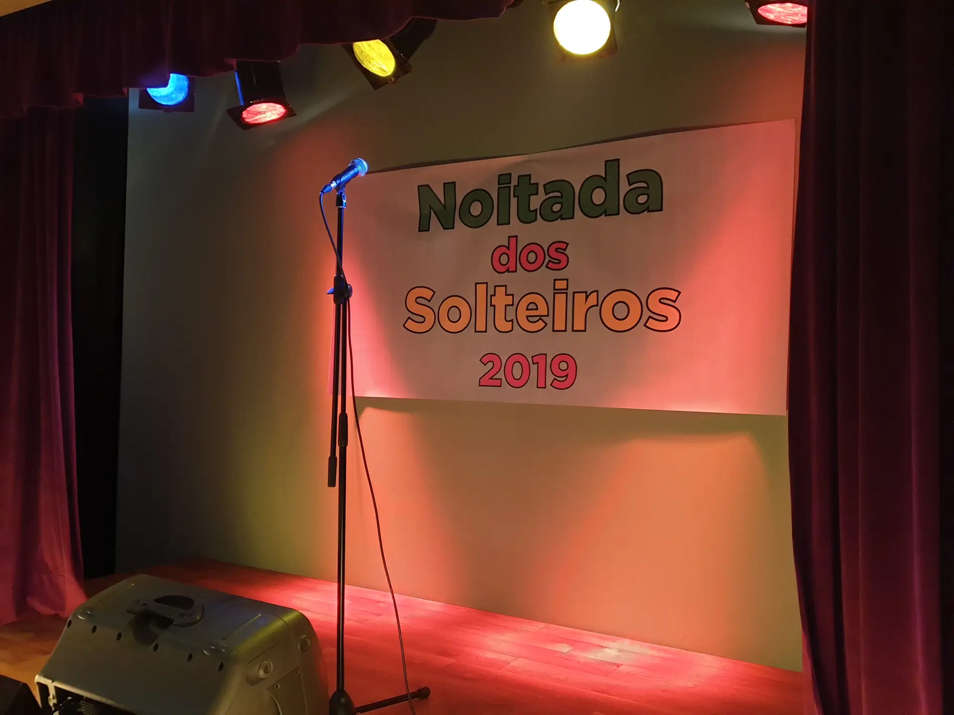 Toy vai a Alvorinha animar a Noitada dos solteiros será que a festa durou "toda a noite"?!