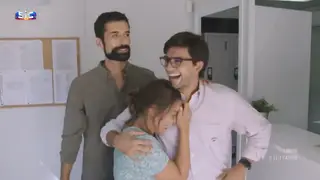 Os amigos da Inês estão fartos de apanhar boleias no seu carro desarrumado: "Limpa o teu carro!"