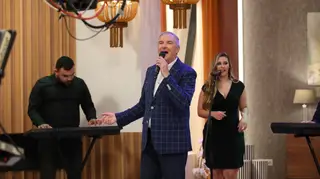 Clemente celebra 50 anos de carreira e lança novo disco "Acho que me expus muito nas coisas que escrevi aí"