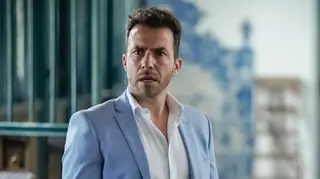 Resumo: 285º Episódio - 26 de novembro (quinta-feira)