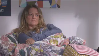 Amélia começa um incêndio no hotel Pé de Areia