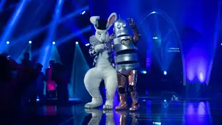 O Coelho e o Robot cantam "Da Próxima Vez" e João Manzarra assume: "O meu coração não aguenta isto"
