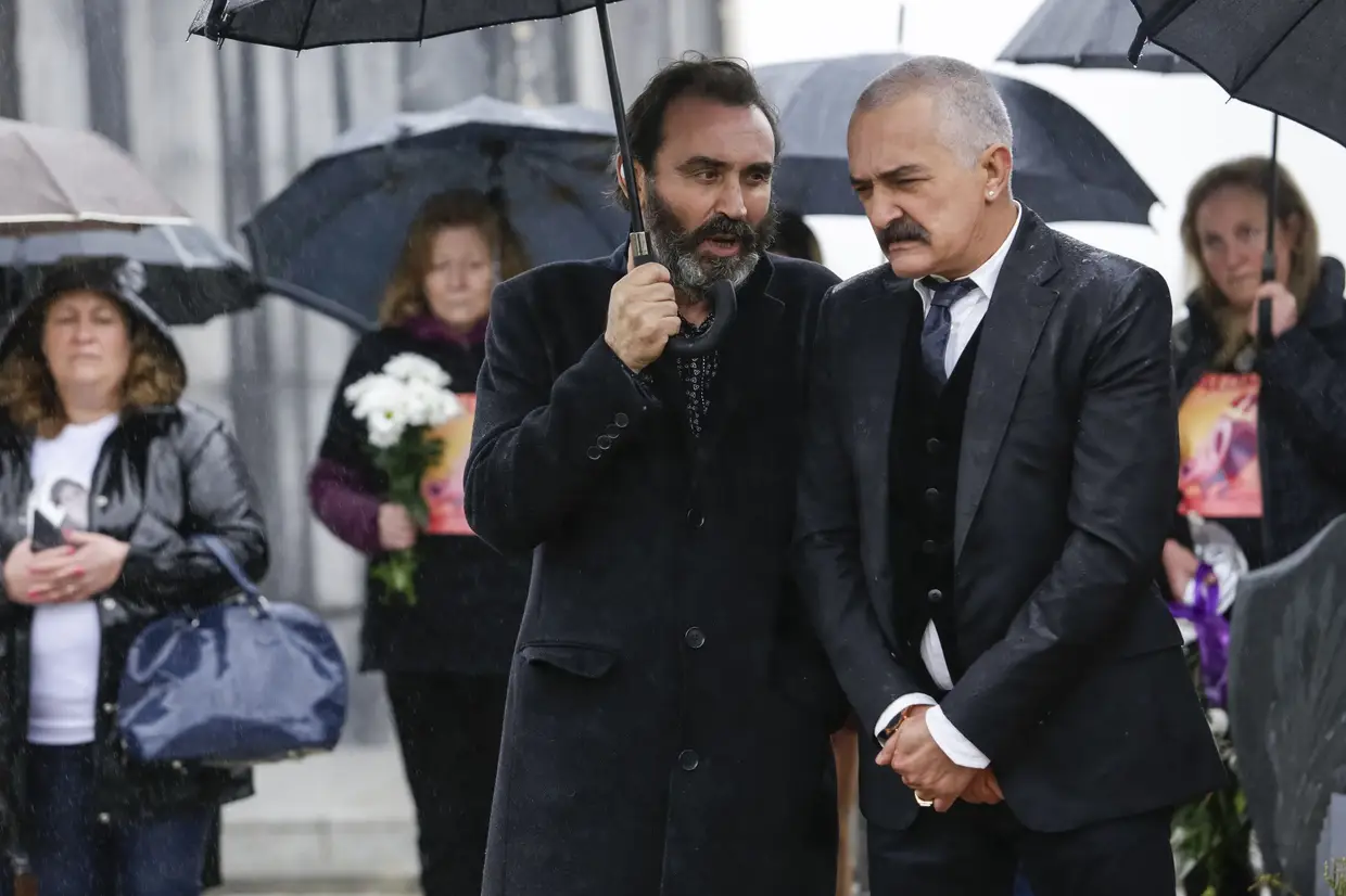 Rogério Samora e Almeno Gonçalves em "Amor Amor" (2021)