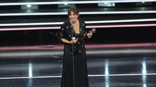 Lúcia Moniz vence o Globo de Ouro de Melhor atriz de Cinema
