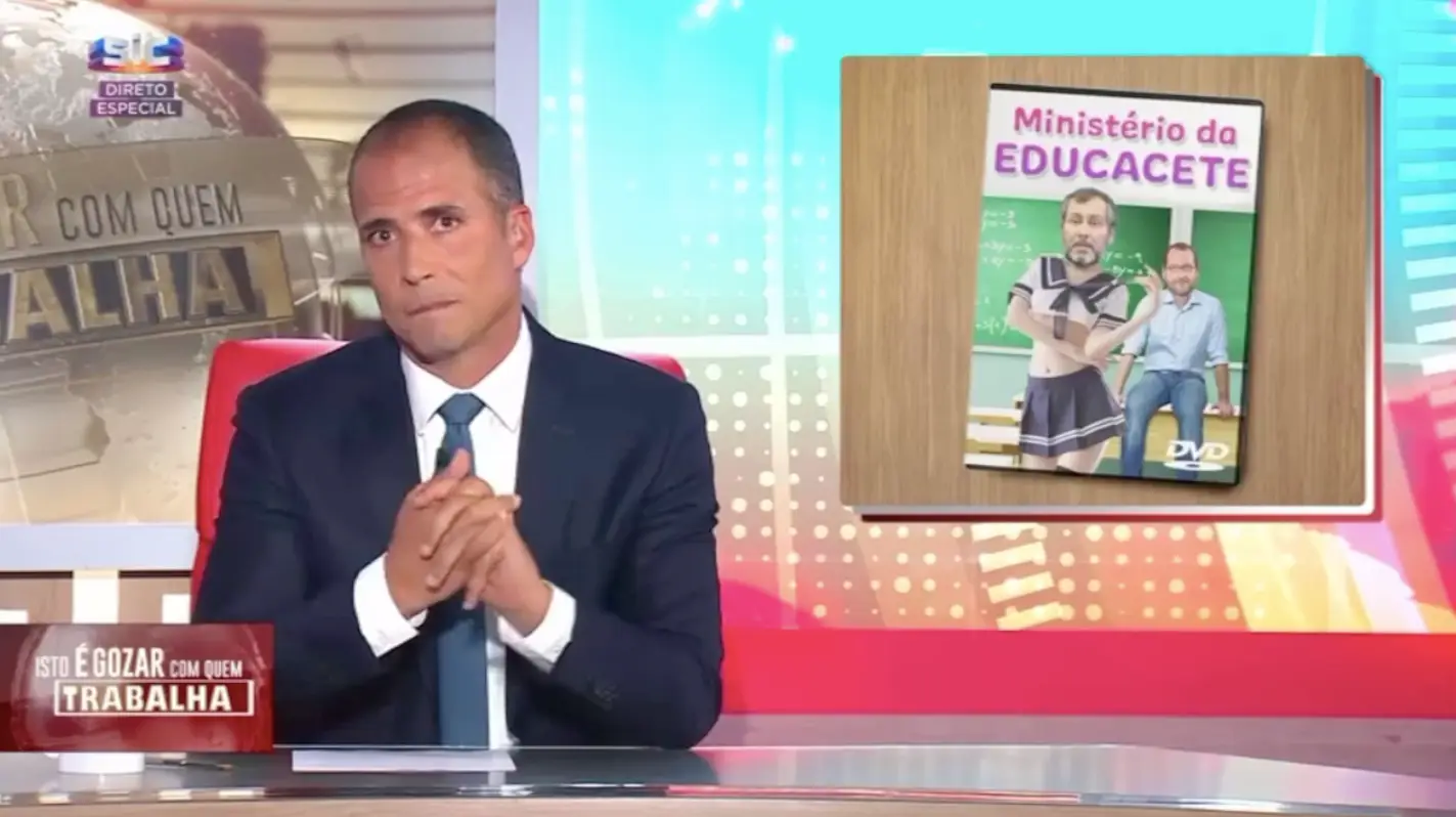 Conferência de imprensa de Mário Nogueira revela que “em Portugal o governo come o professor para lhe baixar a nota”