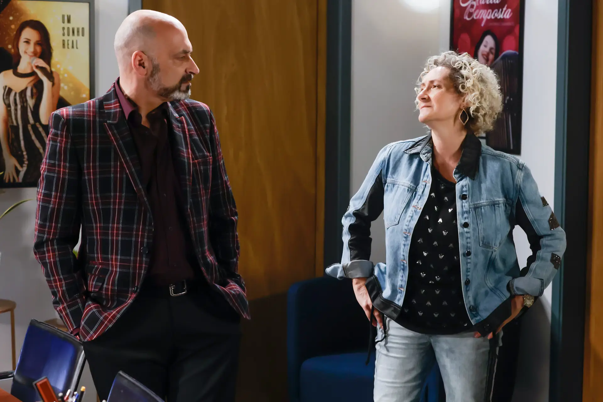 Resumo de ‘Amor Amor’: Ângela descobre passado misterioso de Valentim
