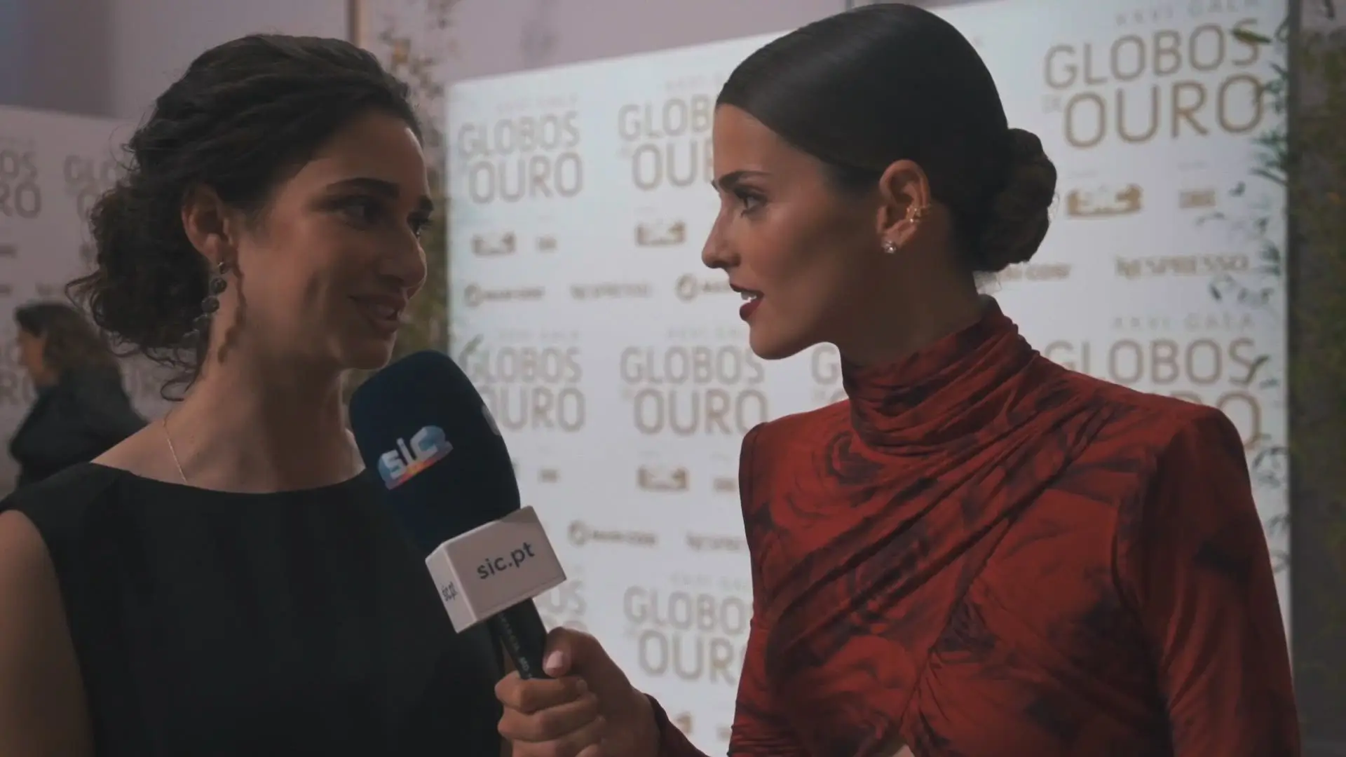 Raquel Tavares veste-se a rigor e destabiliza XXVI Gala dos Globos de Ouro- “Jura que vais!?”