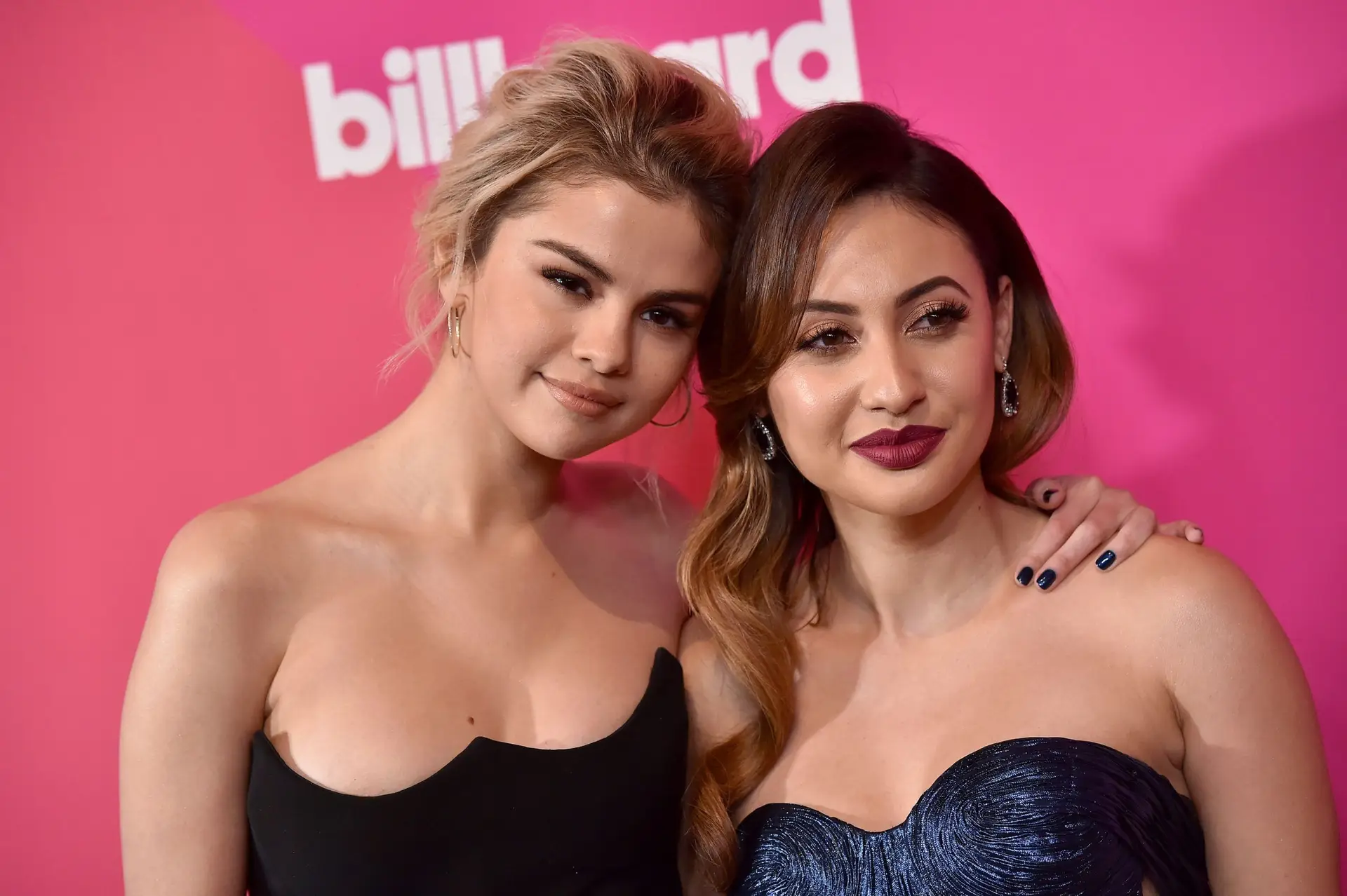 HOLLYWOOD, CA – NOVEMBER 30: Singer/actress Selena Gomez and actress Francia Raisa arrive at the Billboard Women In Music 2017 at The Ray Dolby Ballroom at Hollywood & Highland Center on November 30, 2017 in Hollywood, California. (Photo by Axelle/Bauer-Griffin/FilmMagic)