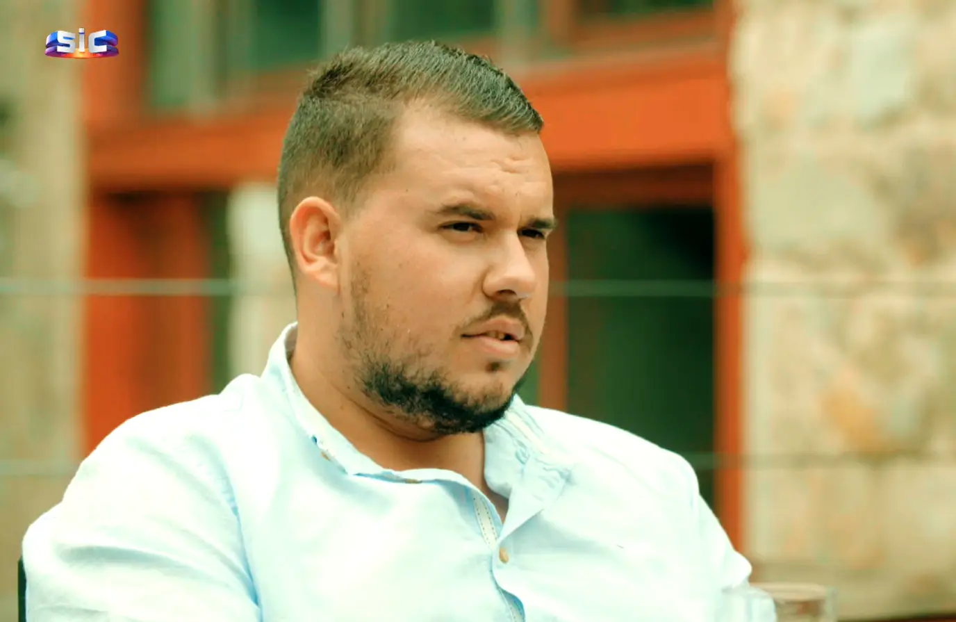 Quase no fim da experiência, Alexandre descobre algo inesperado sobre passado de Sara e atira: “Não me disseste isso!”