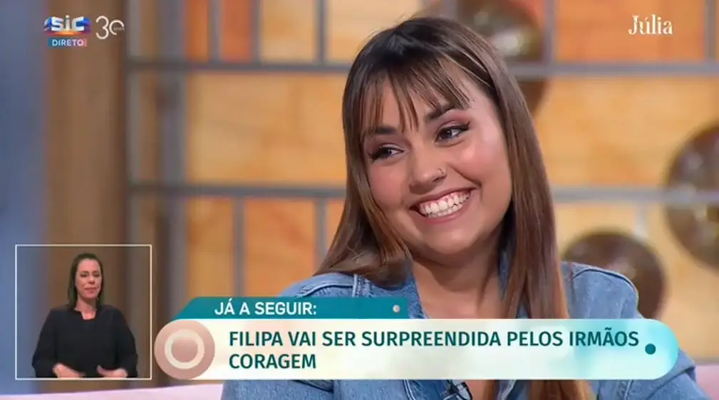 “O que é que está aí dentro?” – Filipa Dias revela a Júlia Pinheiro o que traz na sua famosa mala