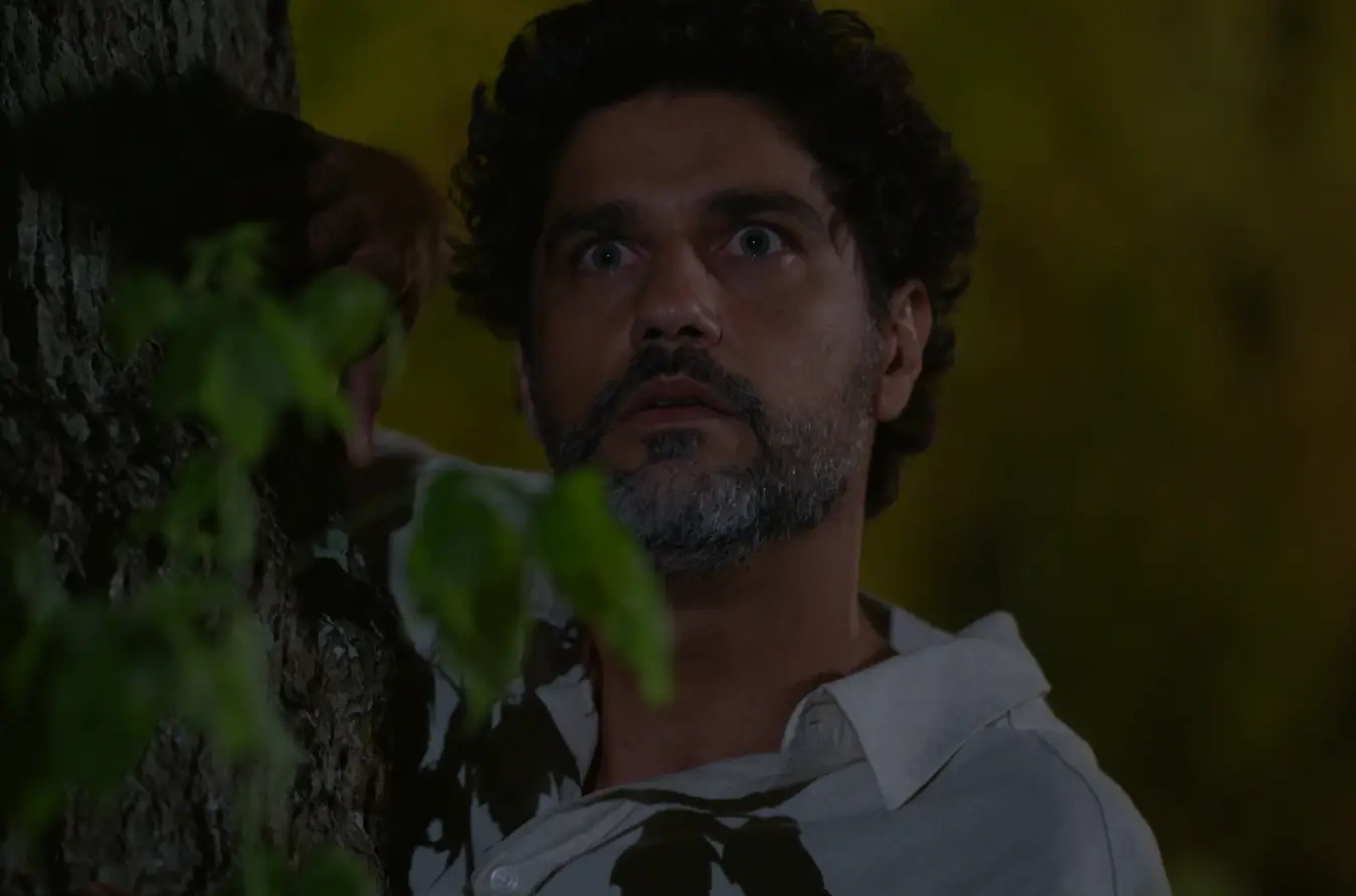 Grande choque! Orlando descobre que a sereia de Rio Meandro é uma mulher que ele conhece muito bem: “É ela mesmo!”