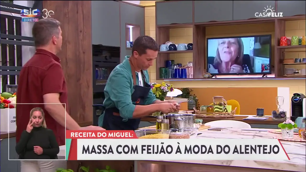 Cantor Miguel Azevedo é repreendido pela mãe e Baião brinca: “Isto é tão lindo aqui em direto!”