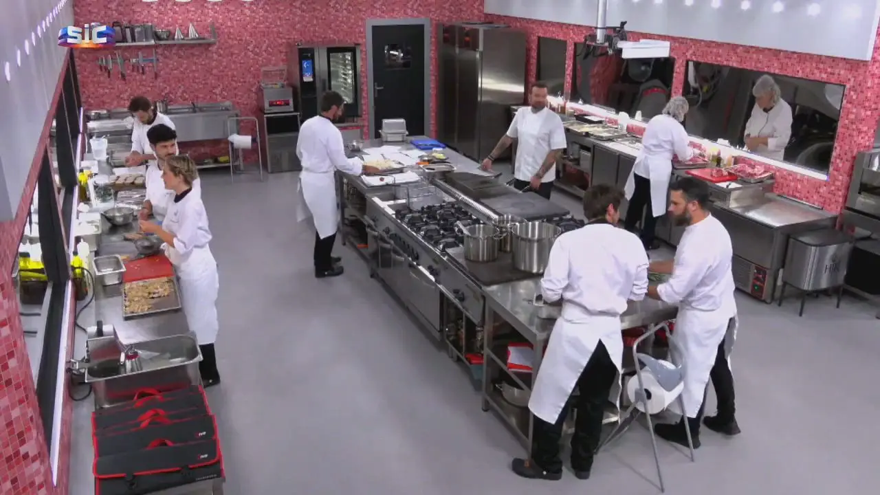 Ex concorrentes da cozinha dos infernos estão de volta! – “Mas que raio é que esta gente está aqui a fazer?”