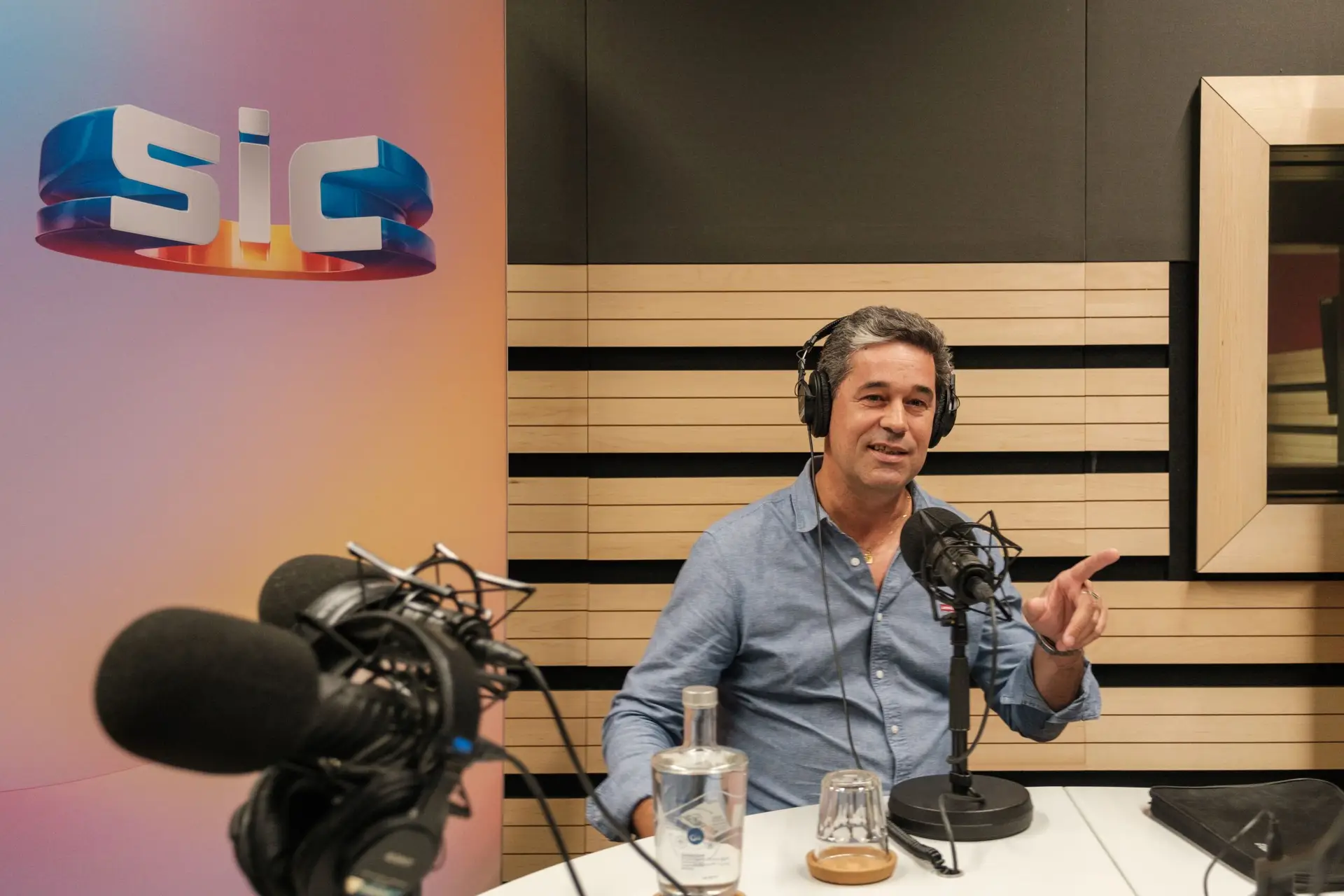 “No Chile, estava numa ravina com muito vento e o tripé com a minha única câmera caiu. Fiquei sem vídeos e perdi alguns milhares de euros”